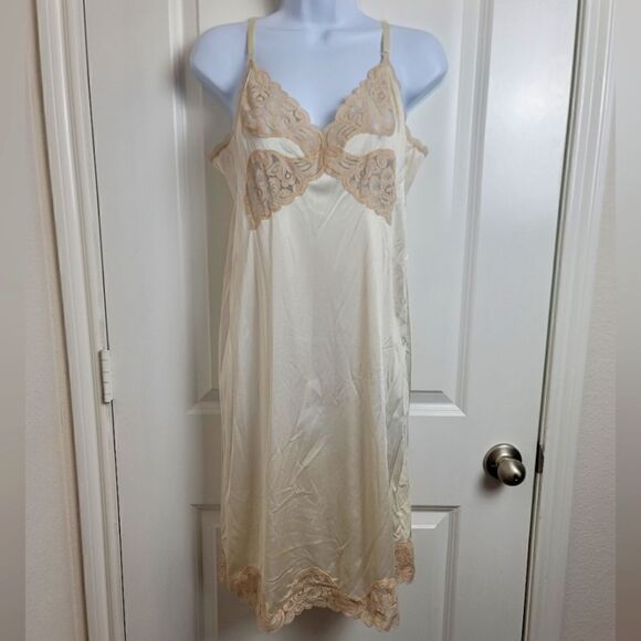 VANITY FAIR Vintage Slip Dress - Picture 1 of 12